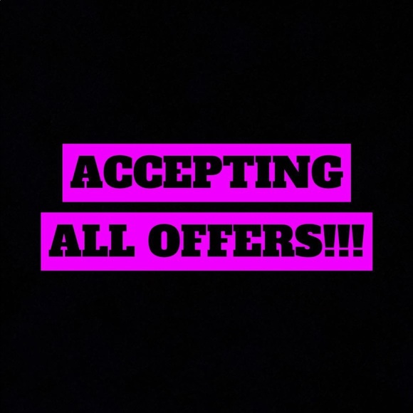 MOVING! ACCEPTING ALL OFFERS! - Picture 1 of 1